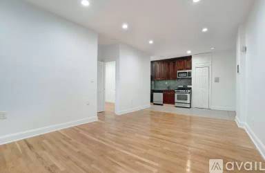 Main picture of 181 E 3rd St