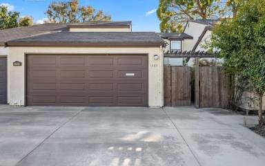 Main picture of 1757 Lexington Ave