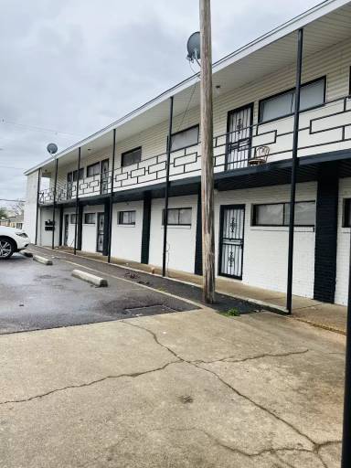 Main picture of 1042 Merriwether Ave