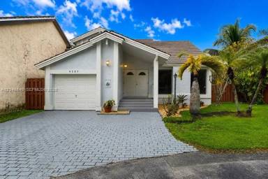 Main picture of 9587 SW 148th Avenue Cir S