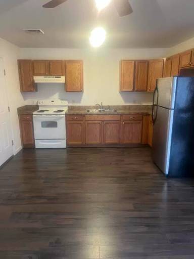 Main picture of 404 N Enola Dr