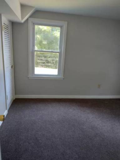Main picture of 904 Mountain Rd