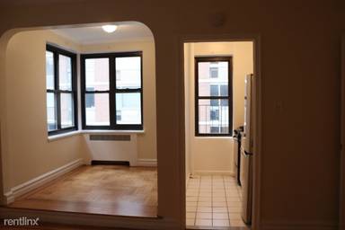 Main picture of 124 E 24th St