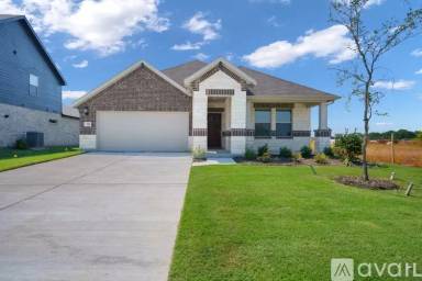Main picture of 439 Yellowstar Ln