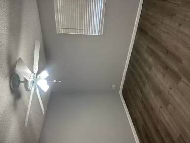 Main picture of Parkdale Plaza