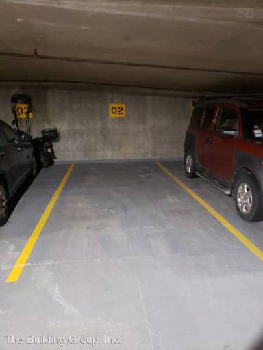 Main picture of 4350 N Broadway St