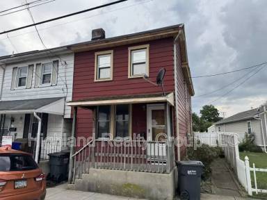 Main picture of 110 S 9th St