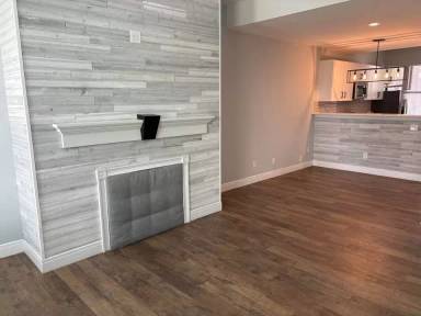 Main picture of 809A Russell Blvd
