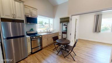 Main picture of 7652 Quimby Ave