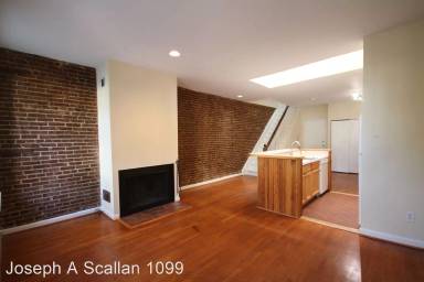 Main picture of 413 E Capitol St SE