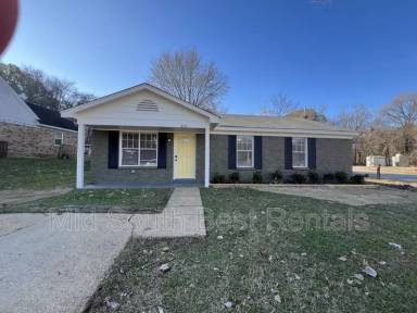 Main picture of 3633 Skylark Dr