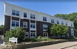 Main picture of 20 Pond St