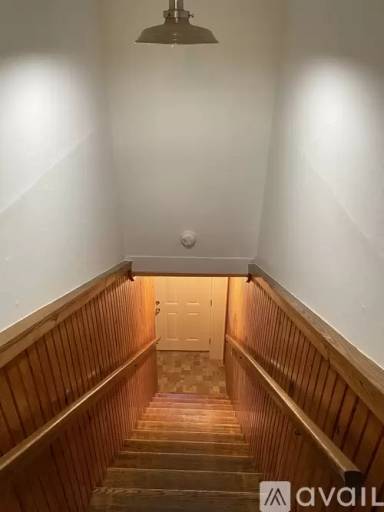Main picture of 536 W Main St