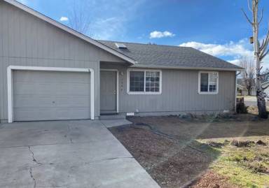 Main picture of 1548-1552 SW Metolius Ave Duplex