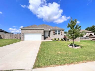 Main picture of 5810 W Fountain St