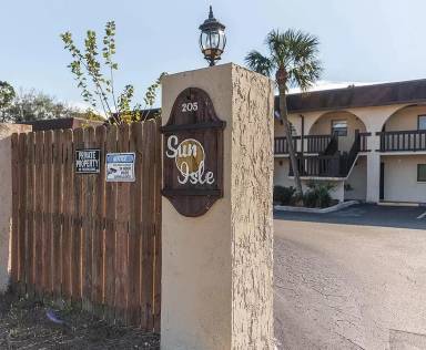 Main picture of 205 Palmetto Ave