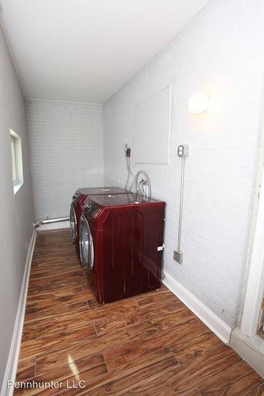 Main picture of 1631 N 30th St