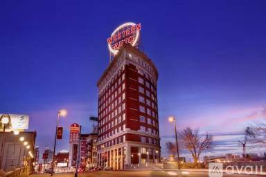 Main picture of Luxurious Western Auto Condo