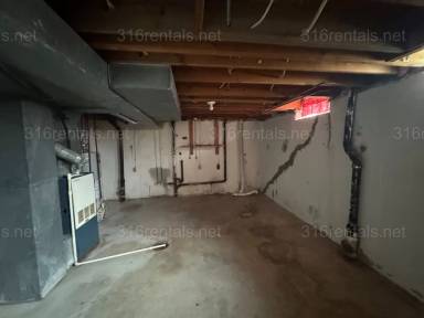 Main picture of 708 Cottonwood Ln