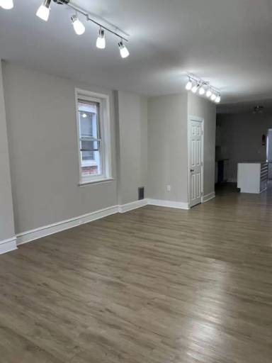 Main picture of 324 Taylor Ter
