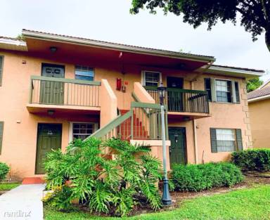 Main picture of 10405 NW 8th St