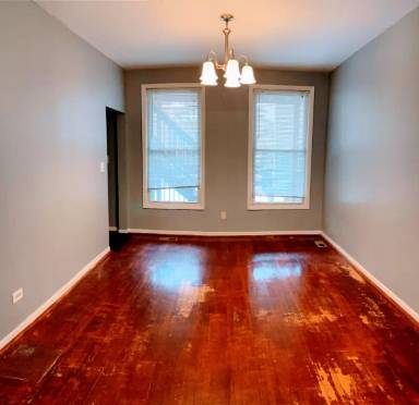 Main picture of 2906 S Wells St