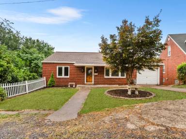 Main picture of 431 Virginia Ave