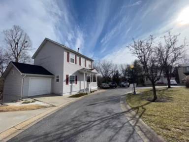 Main picture of 7140 Stone Throw Way