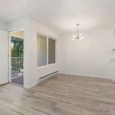 Main picture of 7925 236th St SW