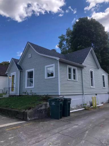Main picture of 1415 S C St
