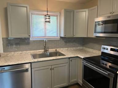 Main picture of 439 W Nelson St