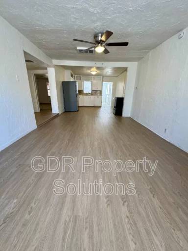 Main picture of 1717 Griegos Rd NW