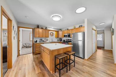 Main picture of 433 Sarah Cir