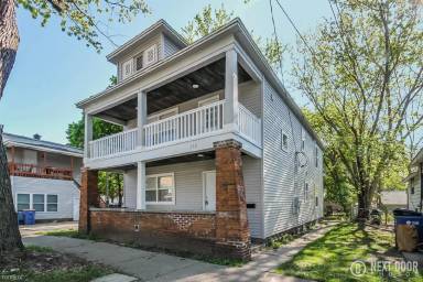 Main picture of 112 Gunnison Ave SW