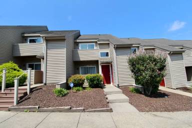 Main picture of 1406 Bradley Dr