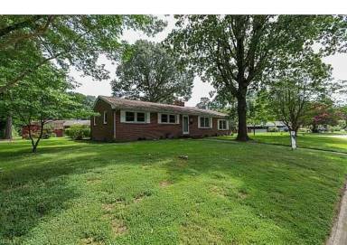 Main picture of 12 Ivy Farms Rd