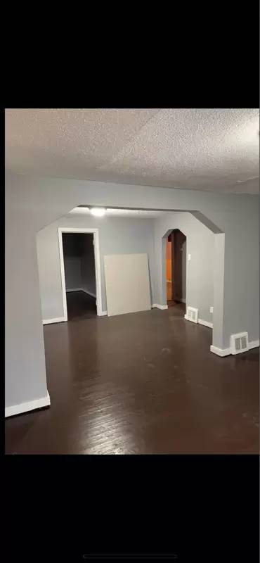 Main picture of 7104 Florence Pl