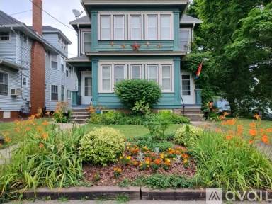 Main picture of 273 Hickok Ave