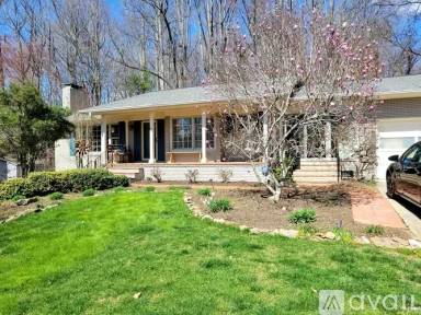 Main picture of 65 Westend Cir