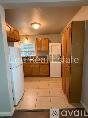 Main picture of 2931 Laurel Dr