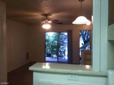 Main picture of 2632 S Lamar Blvd