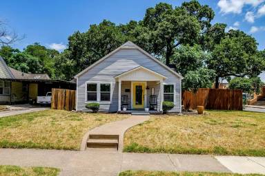 Main picture of 3121 Honeysuckle Ave