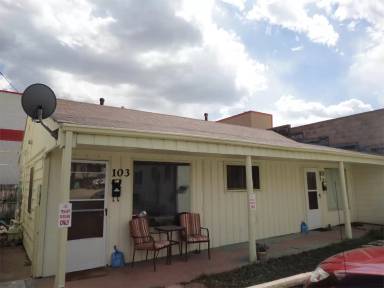Main picture of 109 E Stuart St