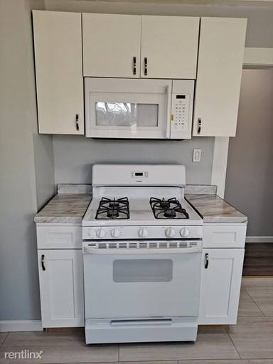 Main picture of 1 Tupelo St
