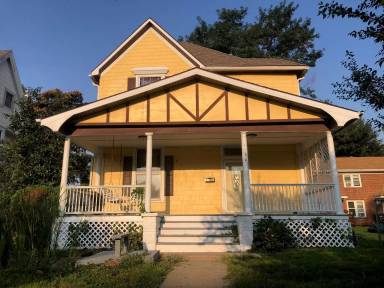Main picture of 1126 S 30th Ave