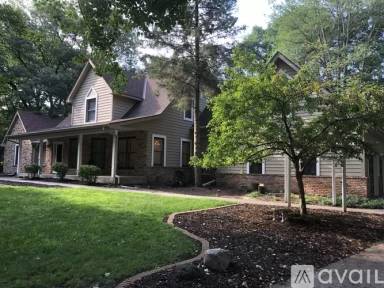 Main picture of 3374 Rodeo Dr NE