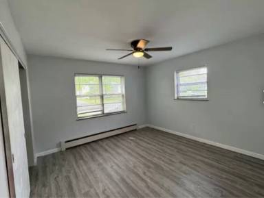 Main picture of 2301 W Lawrence Ave