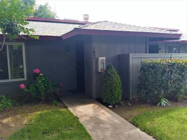 Main picture of 4504 N Valentine Ave