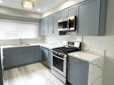 Main picture of 2411 Voorhees Ave