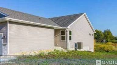 Main picture of 5698 Fernwood Dr